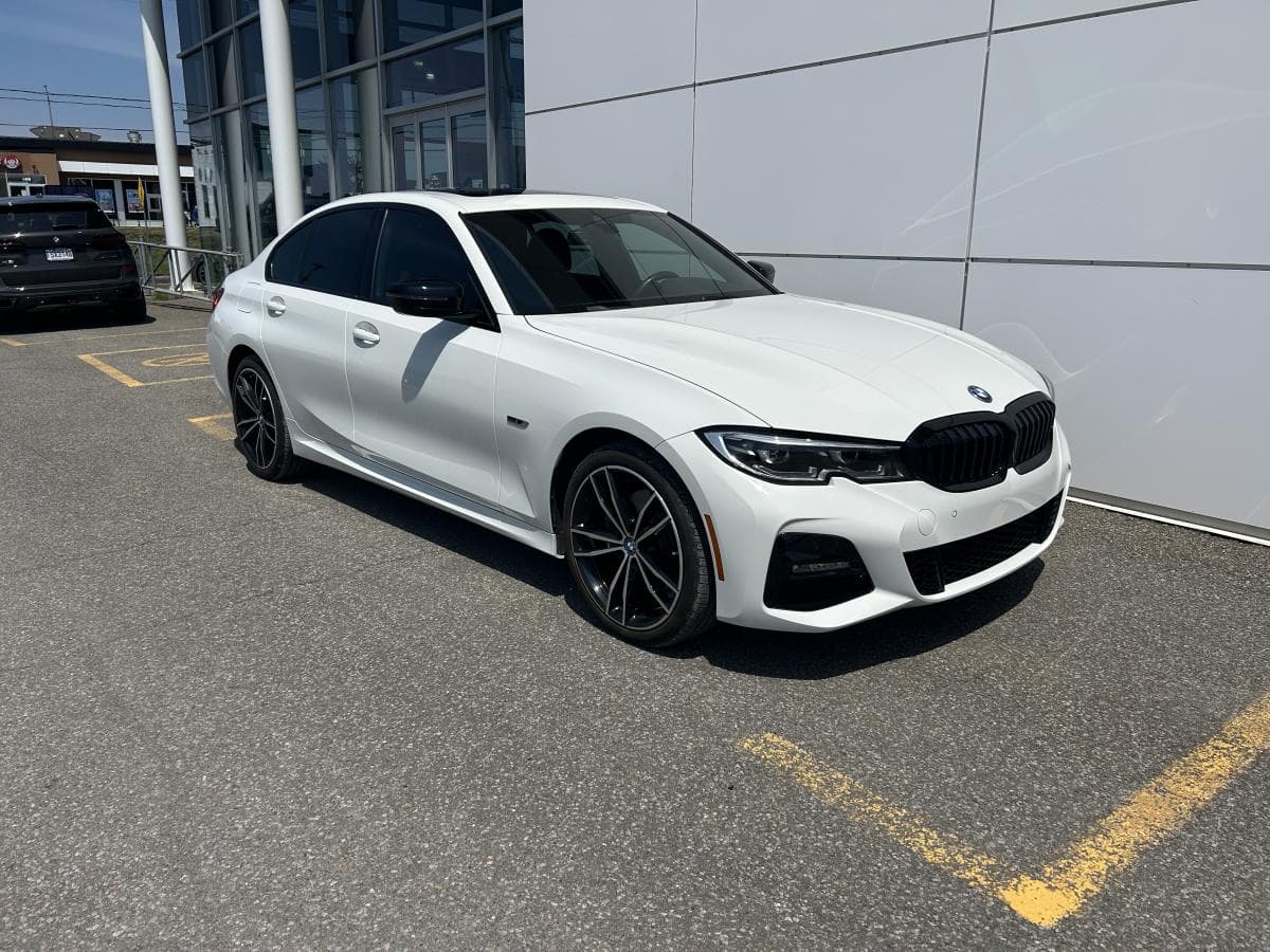 BMW 330e 2022 — photo 3