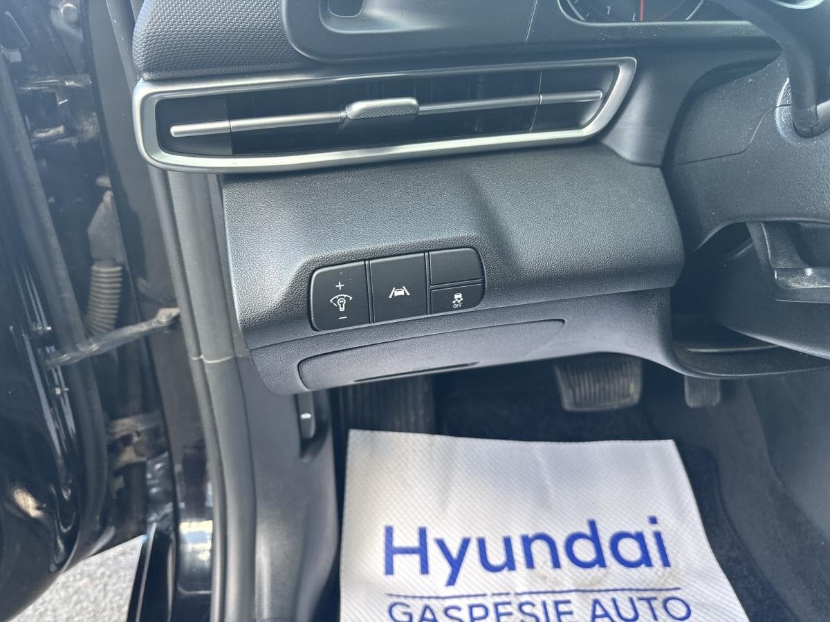 Hyundai Elantra 2022 — photo 10