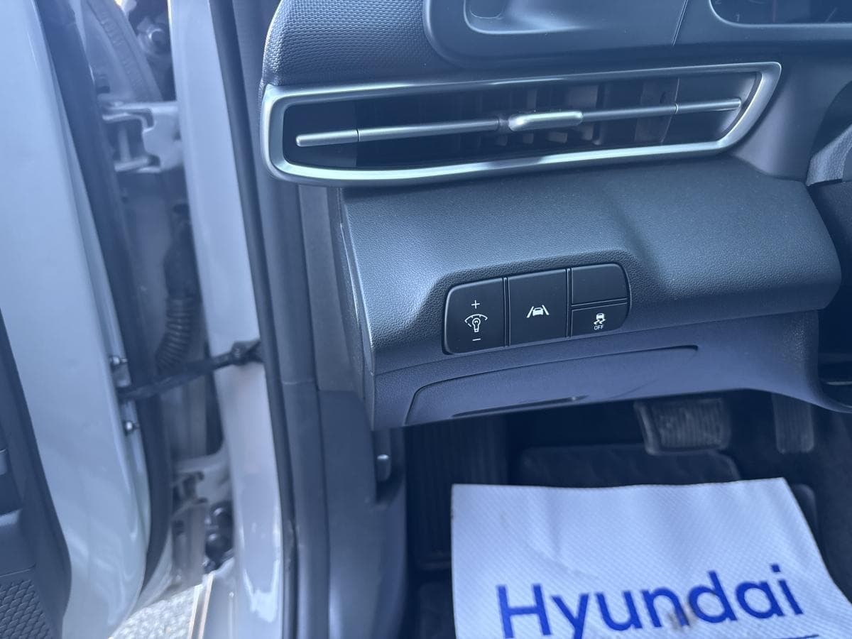 Hyundai Elantra 2022 — photo 9