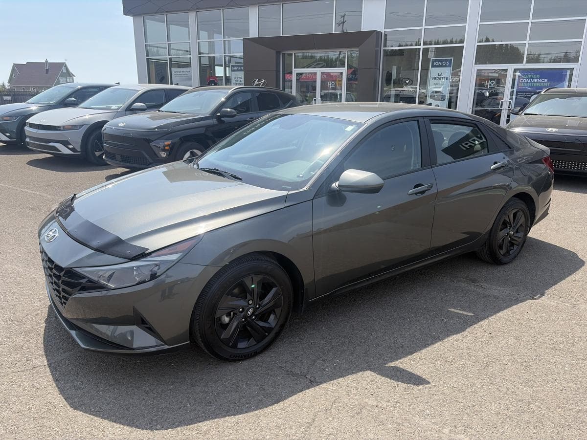 Hyundai Elantra 2023 à vendre à Caplan