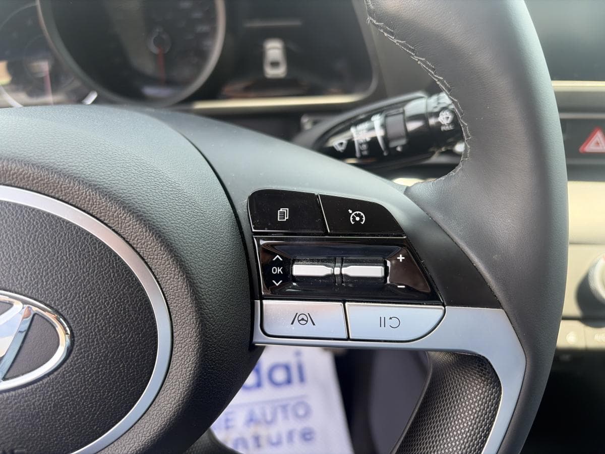 Hyundai Elantra 2023 — photo 10