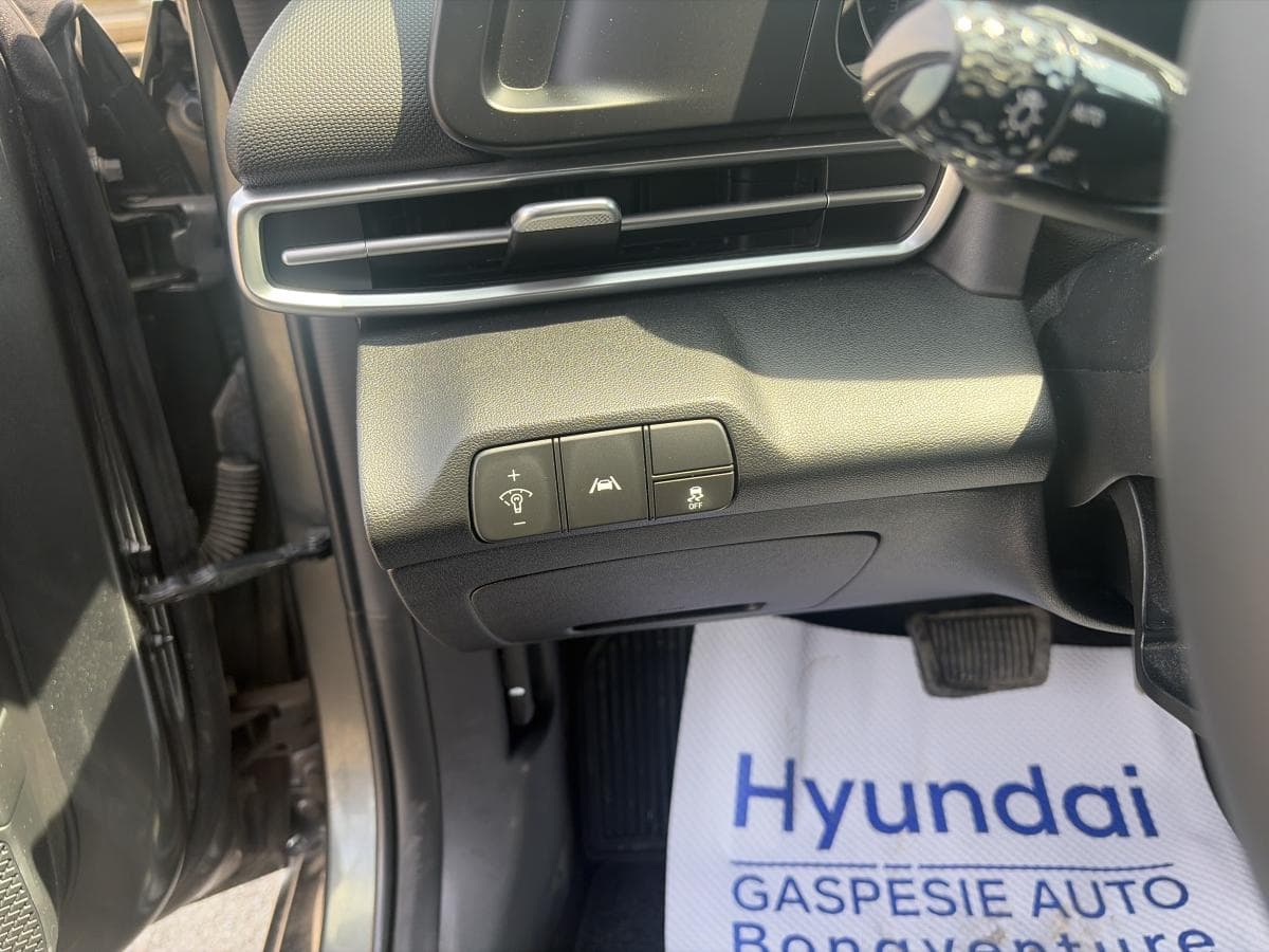 Hyundai Elantra 2023 — photo 7