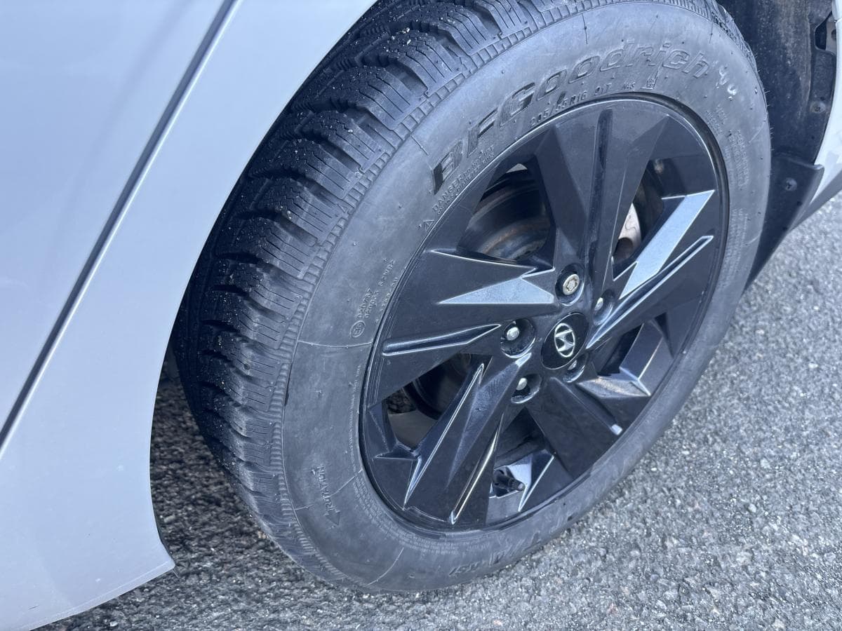 Hyundai Elantra 2022 — photo 20
