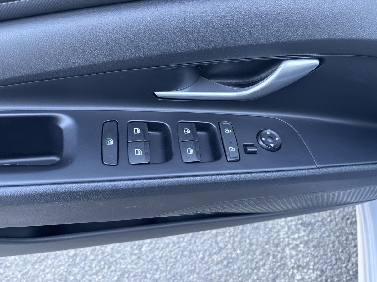 Hyundai Elantra 2022 — photo 8