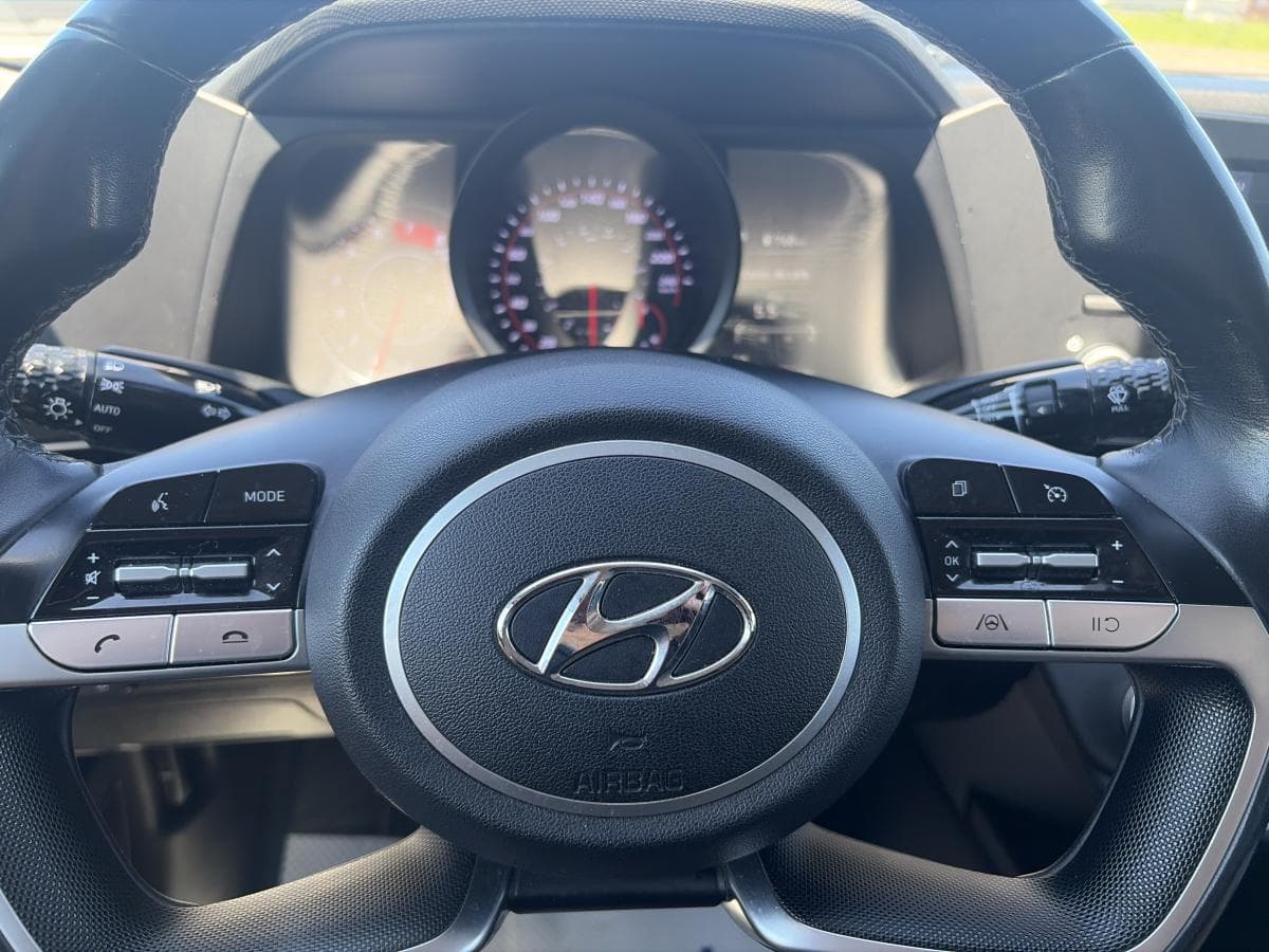 Hyundai Elantra 2022 — photo 12