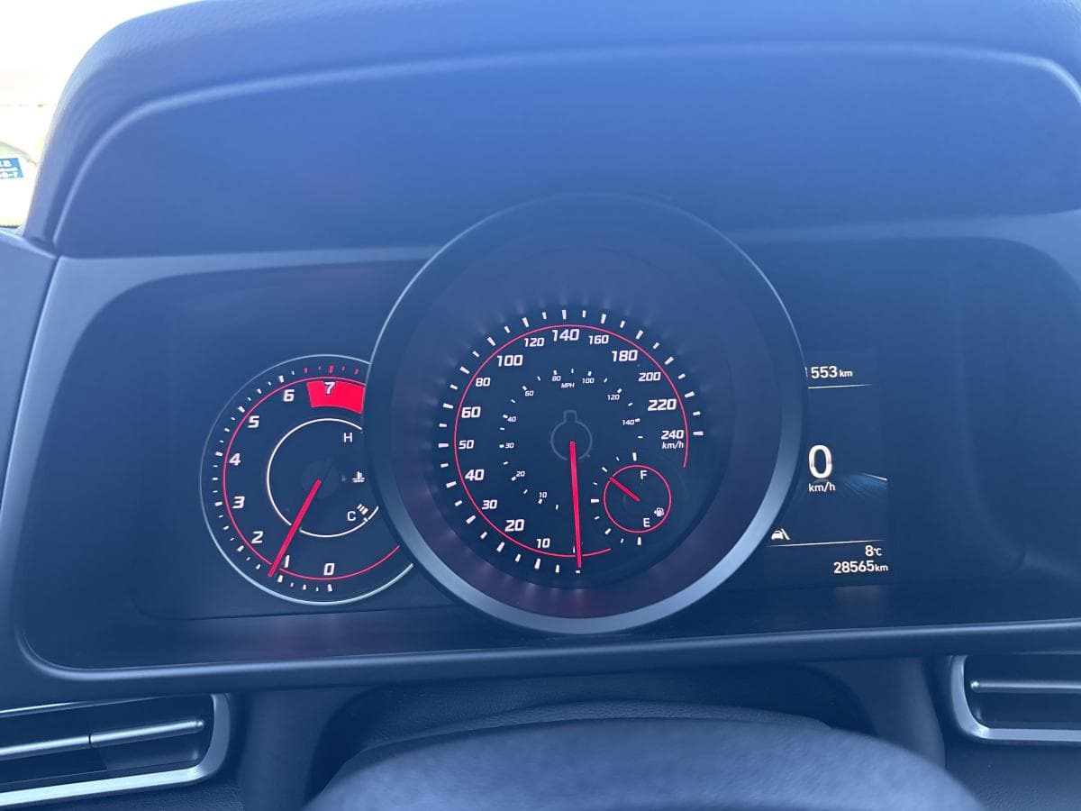 Hyundai Elantra 2022 — photo 13