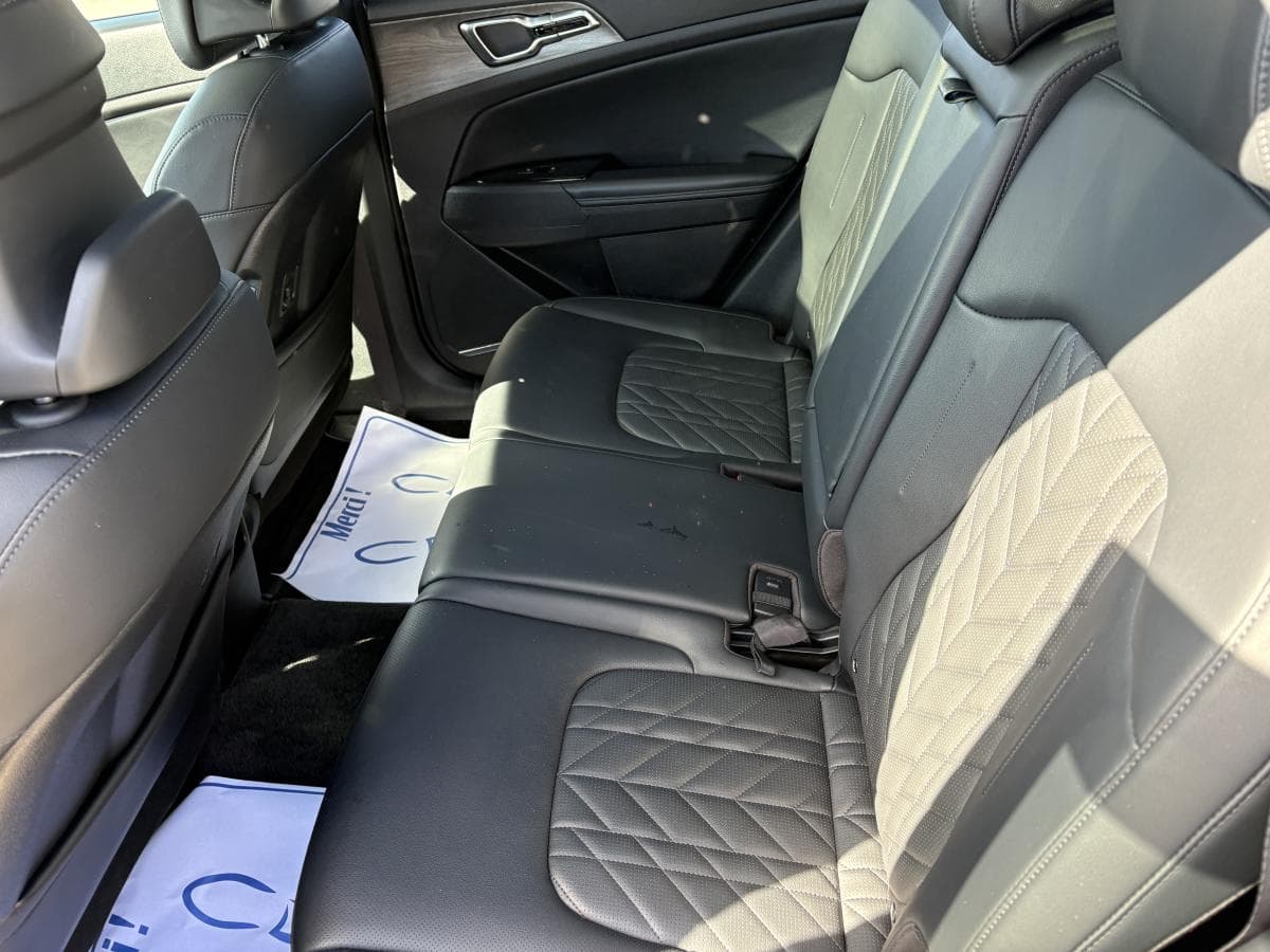 Kia Sportage 2023 — photo 11
