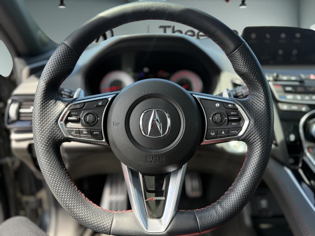 Acura RDX 2024 — photo 16