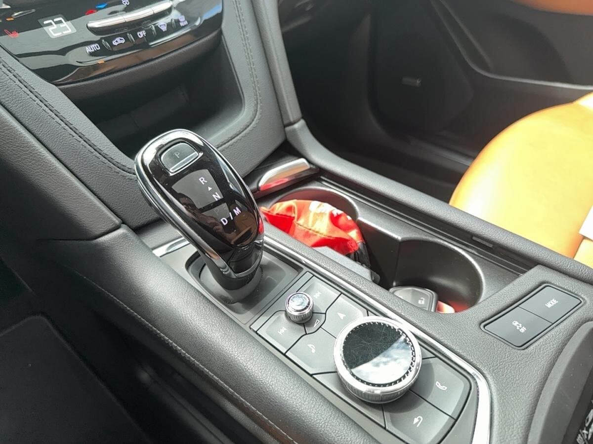 Cadillac XT5 2024 — photo 11