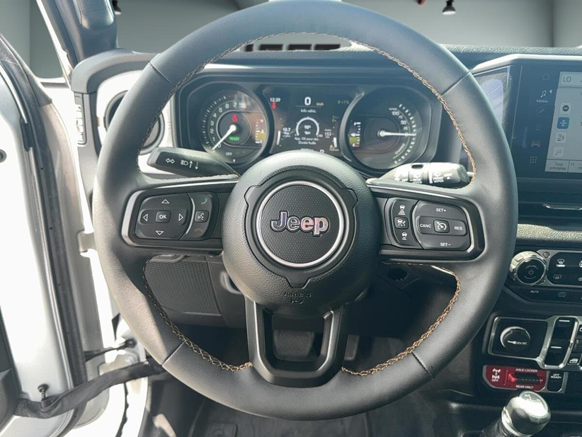 Jeep Wrangler 4xe 2024 — photo 12