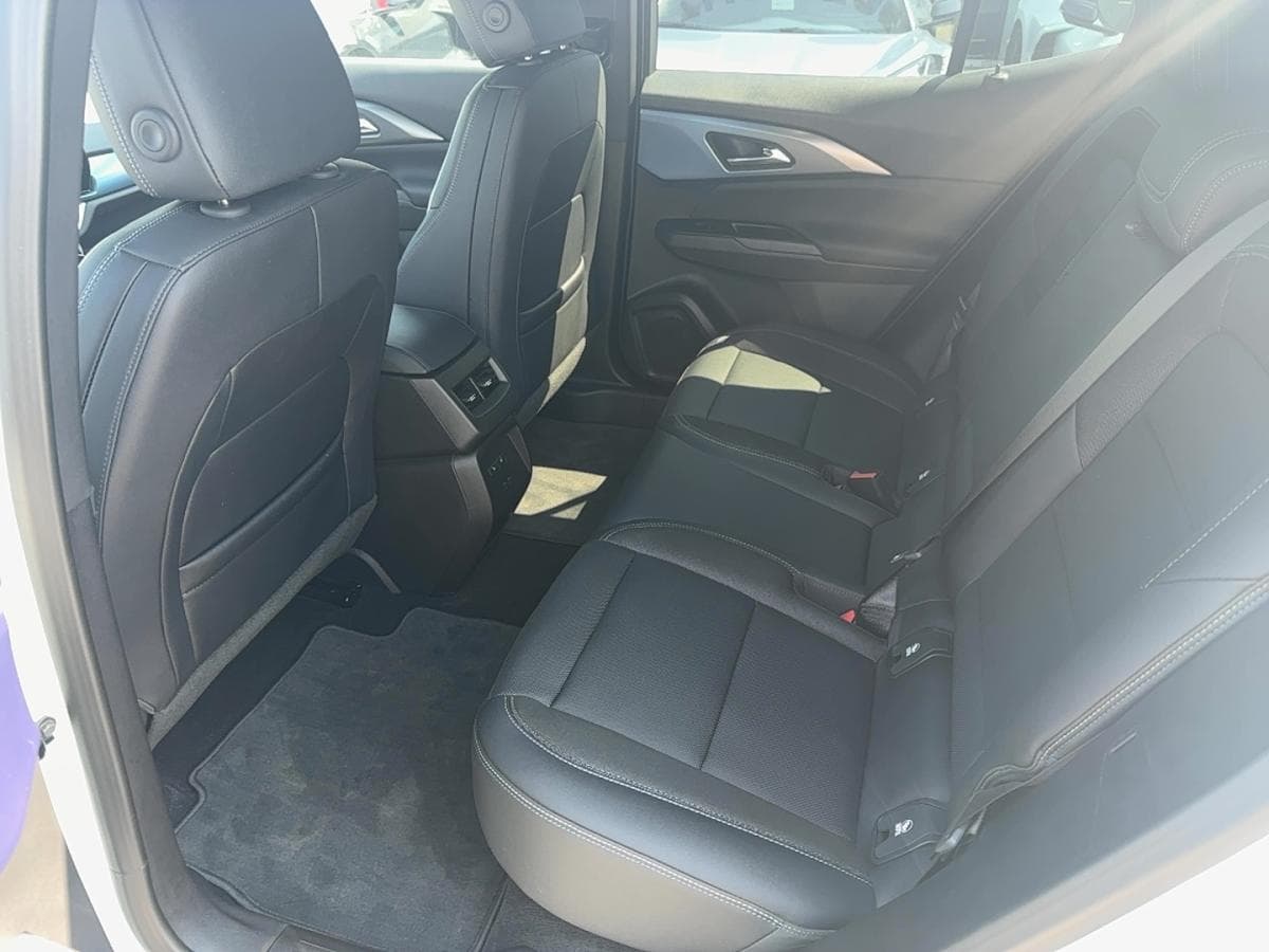 Chevrolet Equinox EV 2025 — photo 16