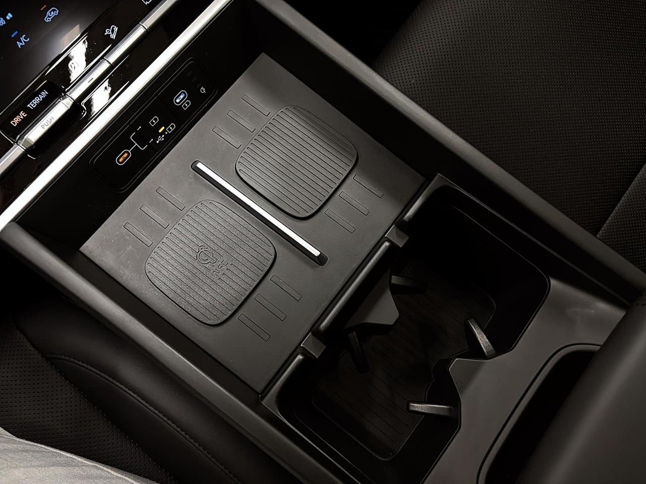 Hyundai Santa Fe 2024 — photo 18