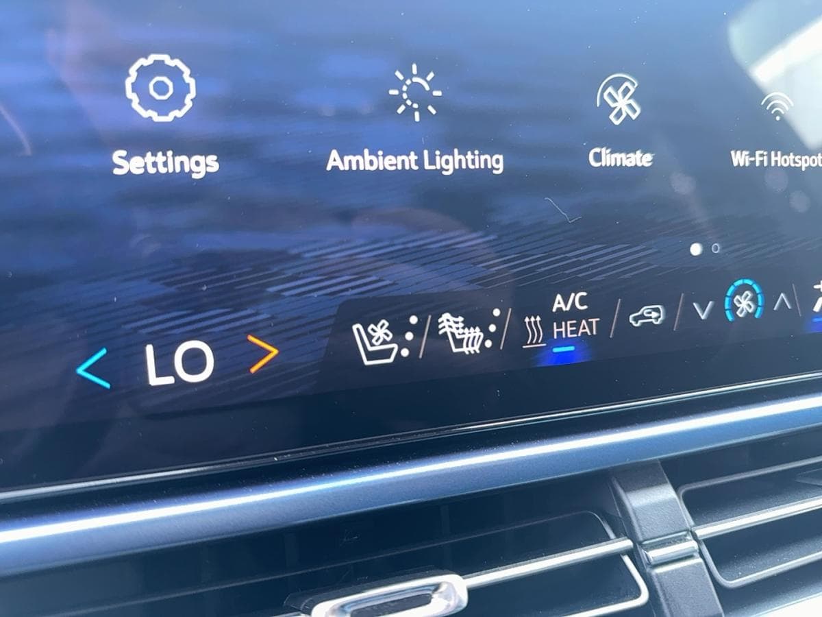 Chevrolet Equinox EV 2025 — photo 15