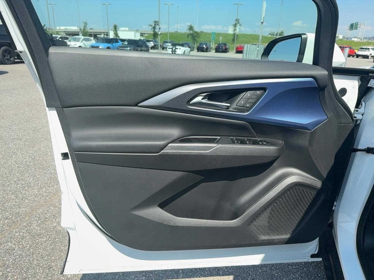 Chevrolet Equinox EV 2025 — photo 10
