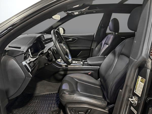 Audi Q8 2023 — photo 14