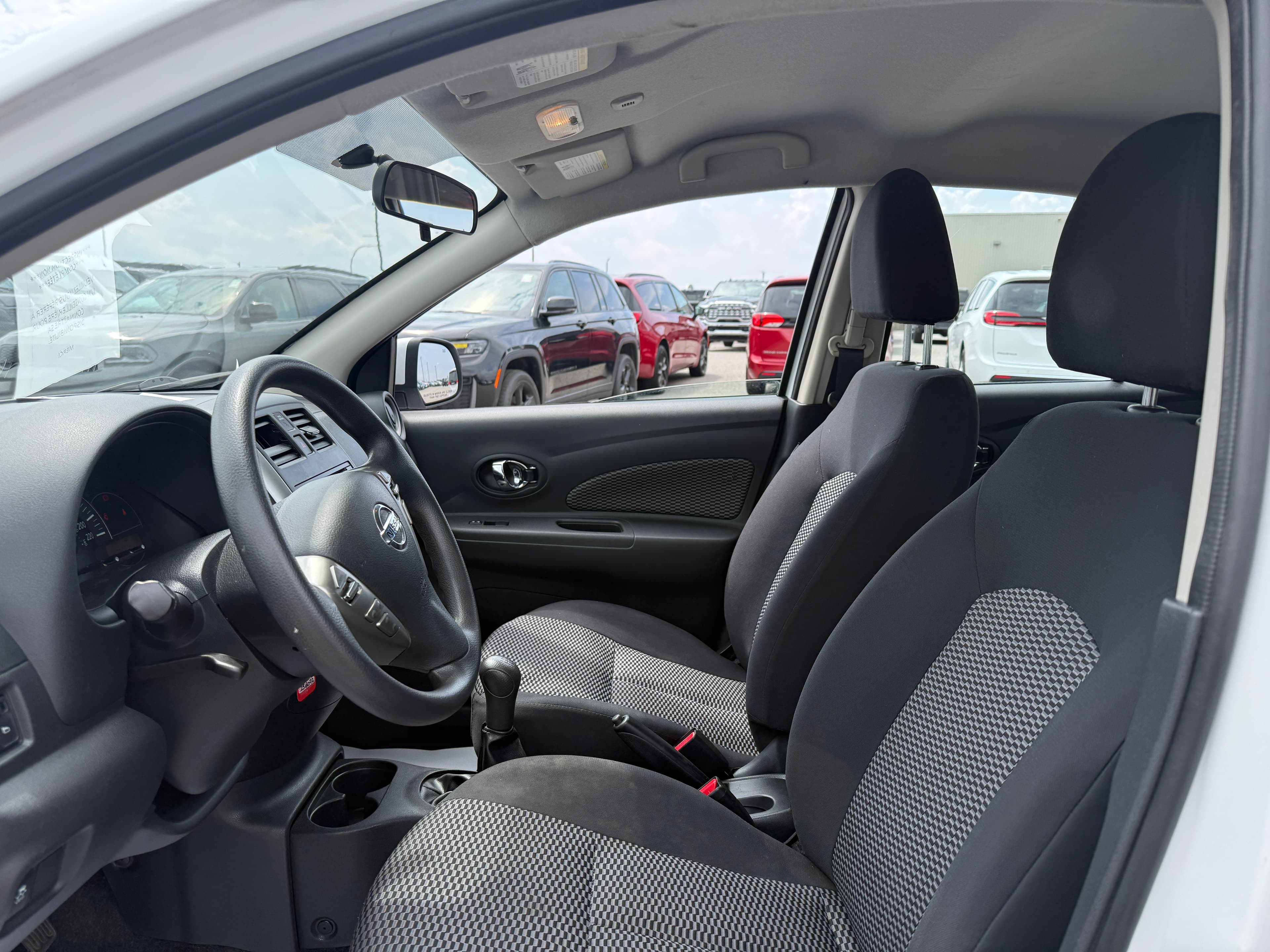 Nissan Micra 2018 — photo 12