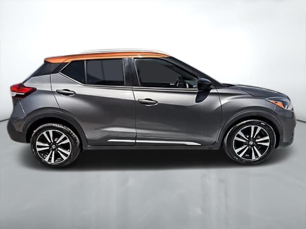 Nissan Kicks 2018 — photo 8