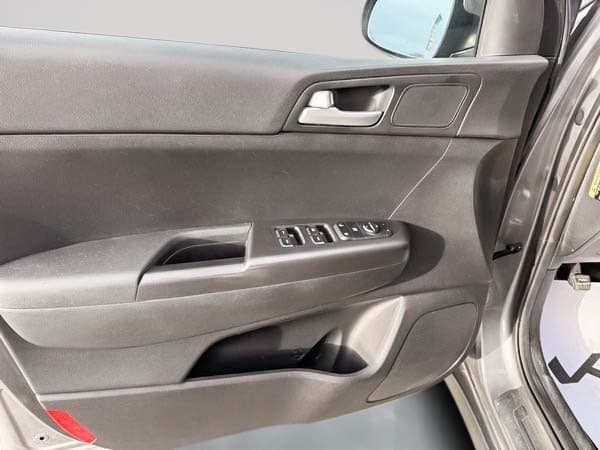 Kia Sportage 2018 — photo 10
