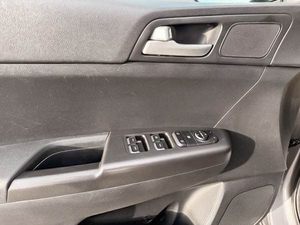 Kia Sportage 2018 — photo 11