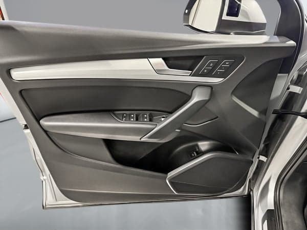 Audi Q5 2021 — photo 11