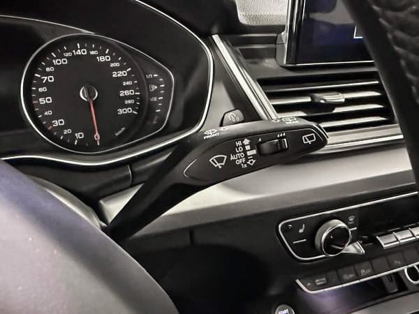 Audi Q5 2021 — photo 18