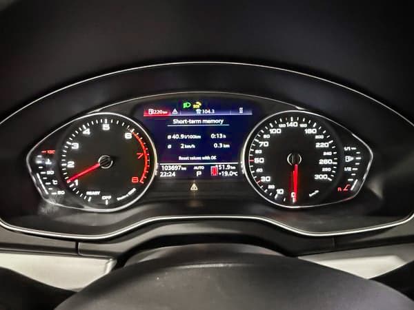Audi Q5 2021 — photo 19