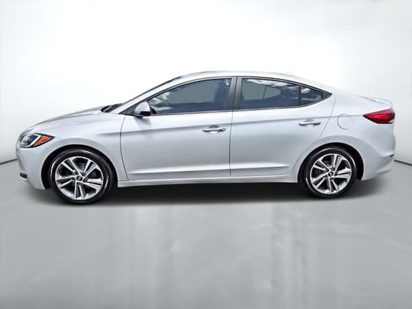Hyundai Elantra 2017 — photo 7