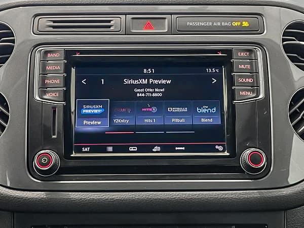 Volkswagen Tiguan 2017 — photo 19