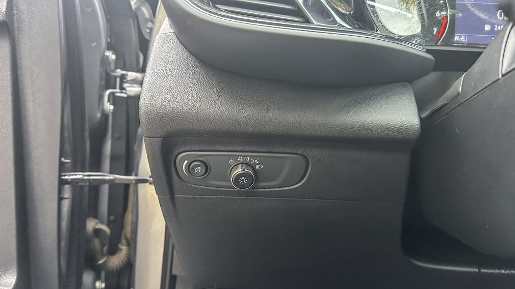 Buick Envision 2022 — photo 12
