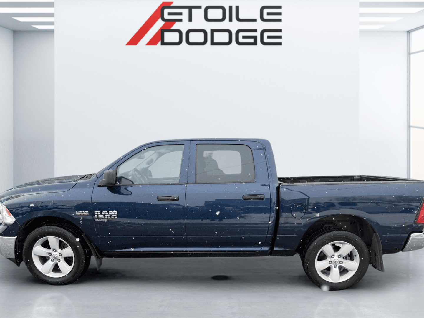RAM 1500 Classic 2023 — photo 6