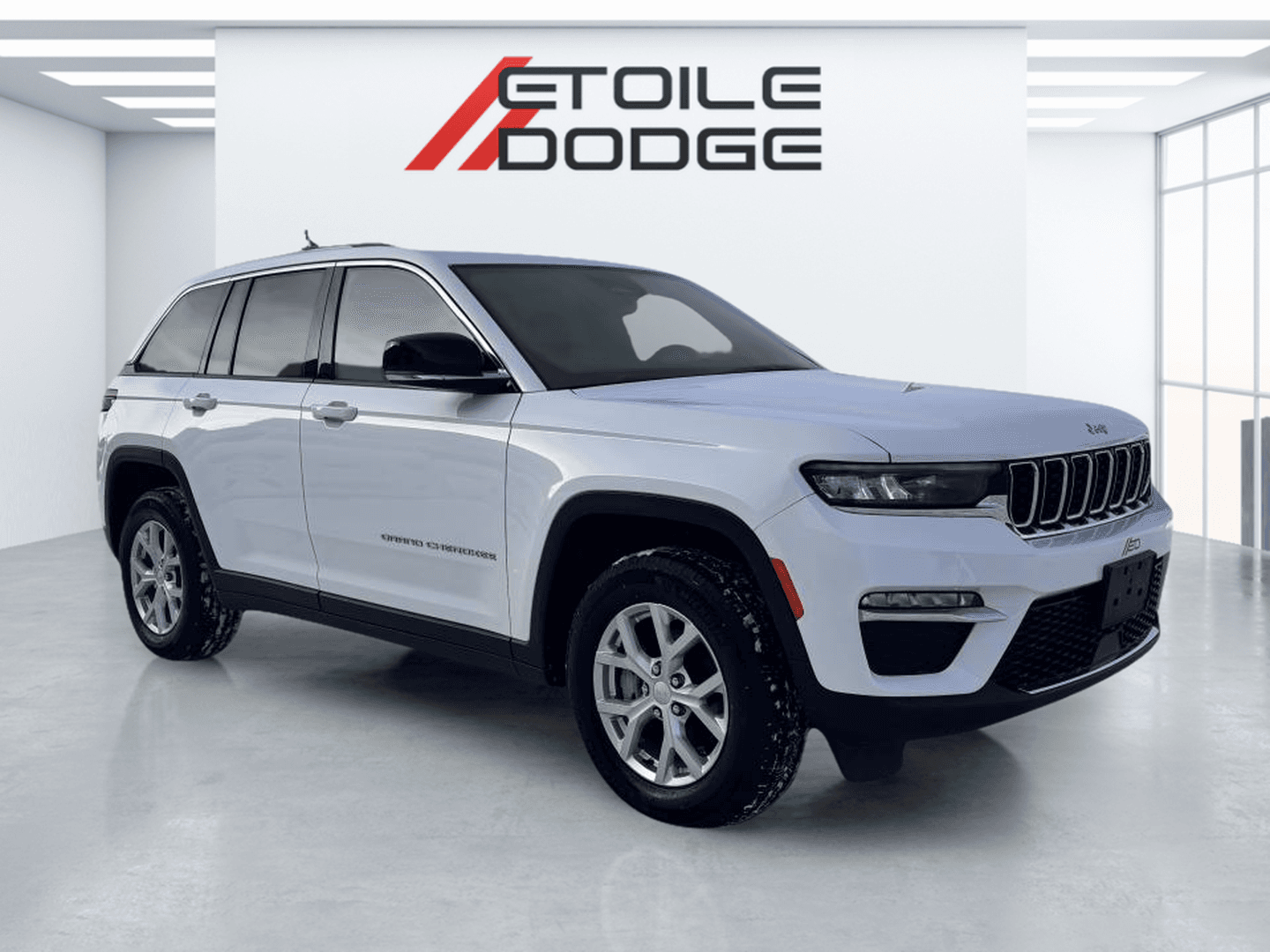 Jeep Grand Cherokee 2023 — photo 4