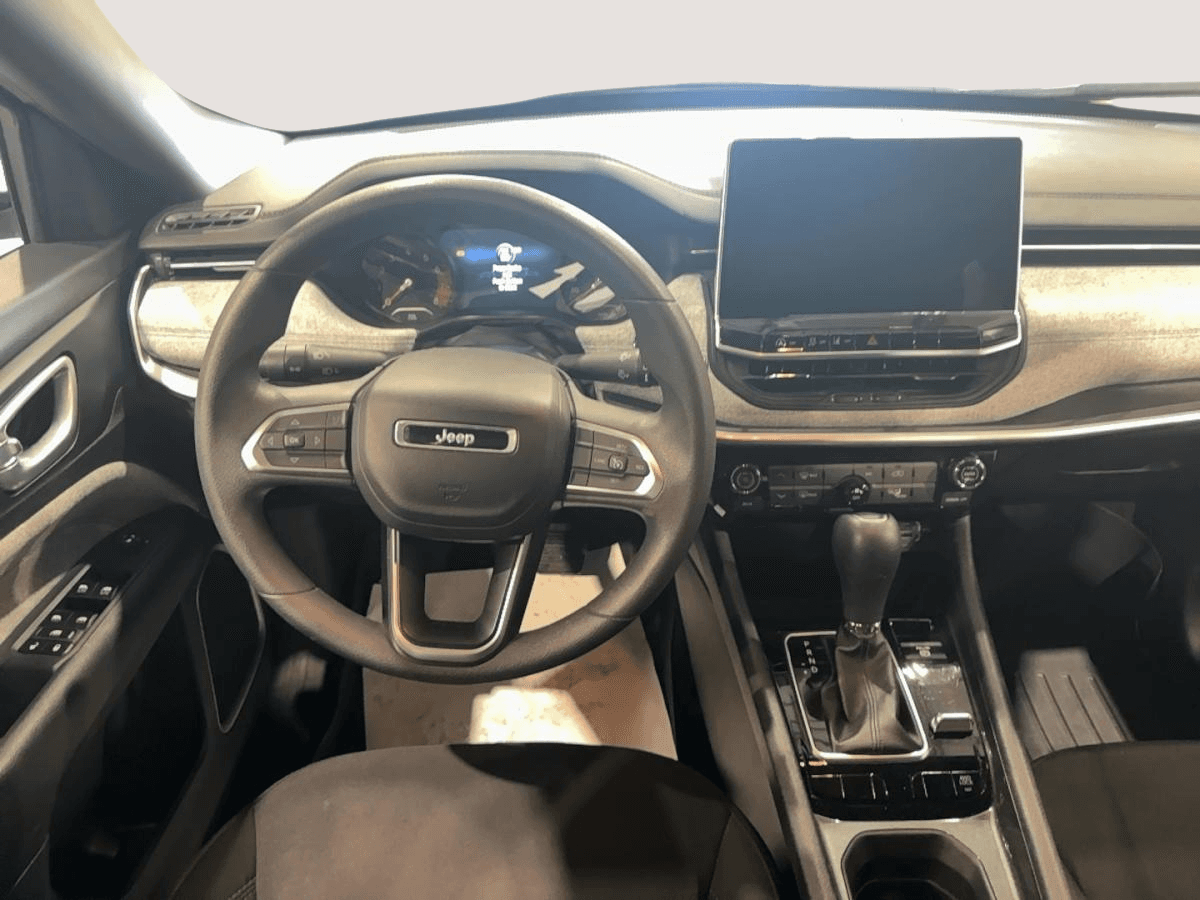 Jeep Compass 2023 — photo 9