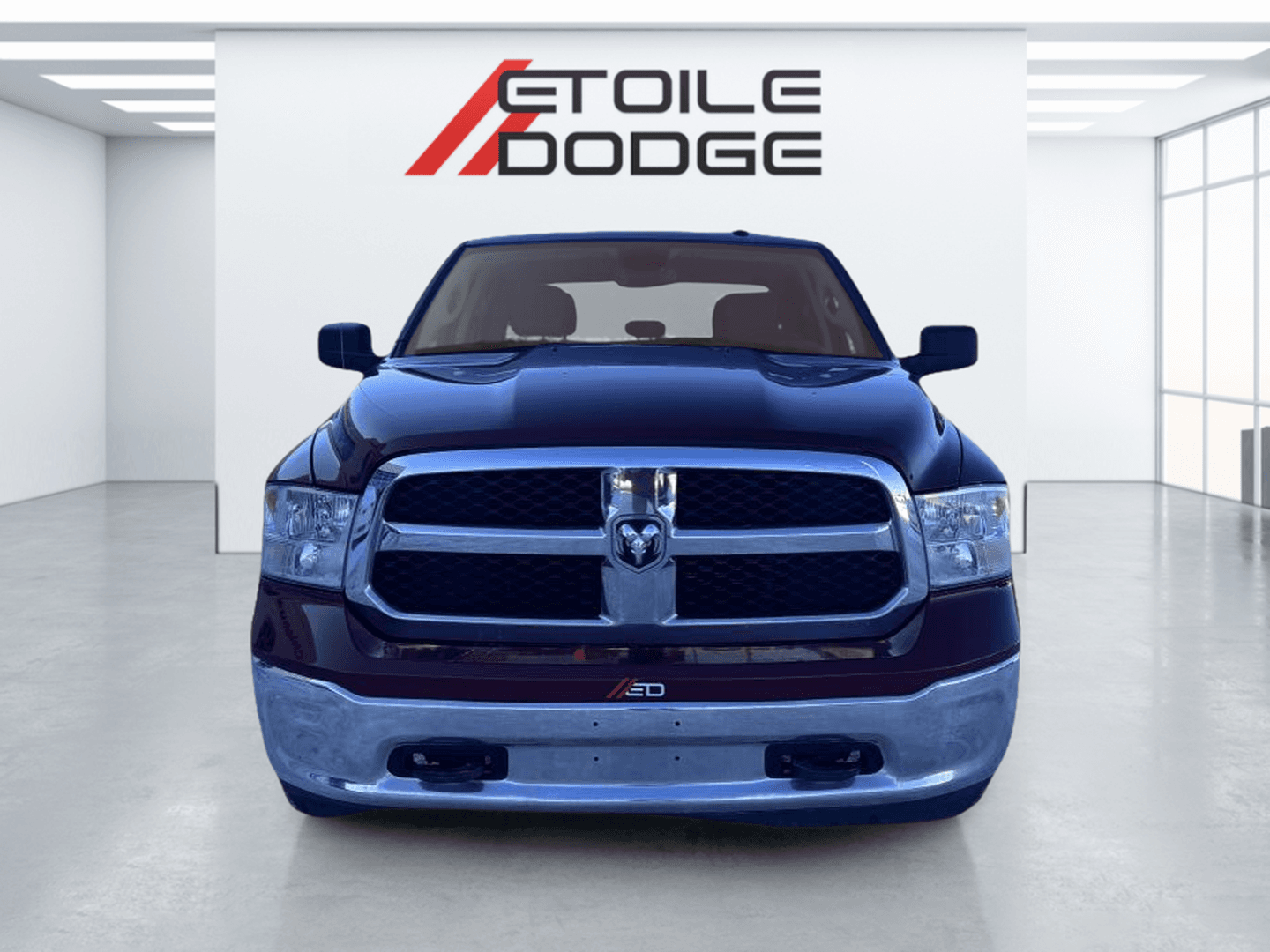 RAM 1500 Classic 2023 — photo 3