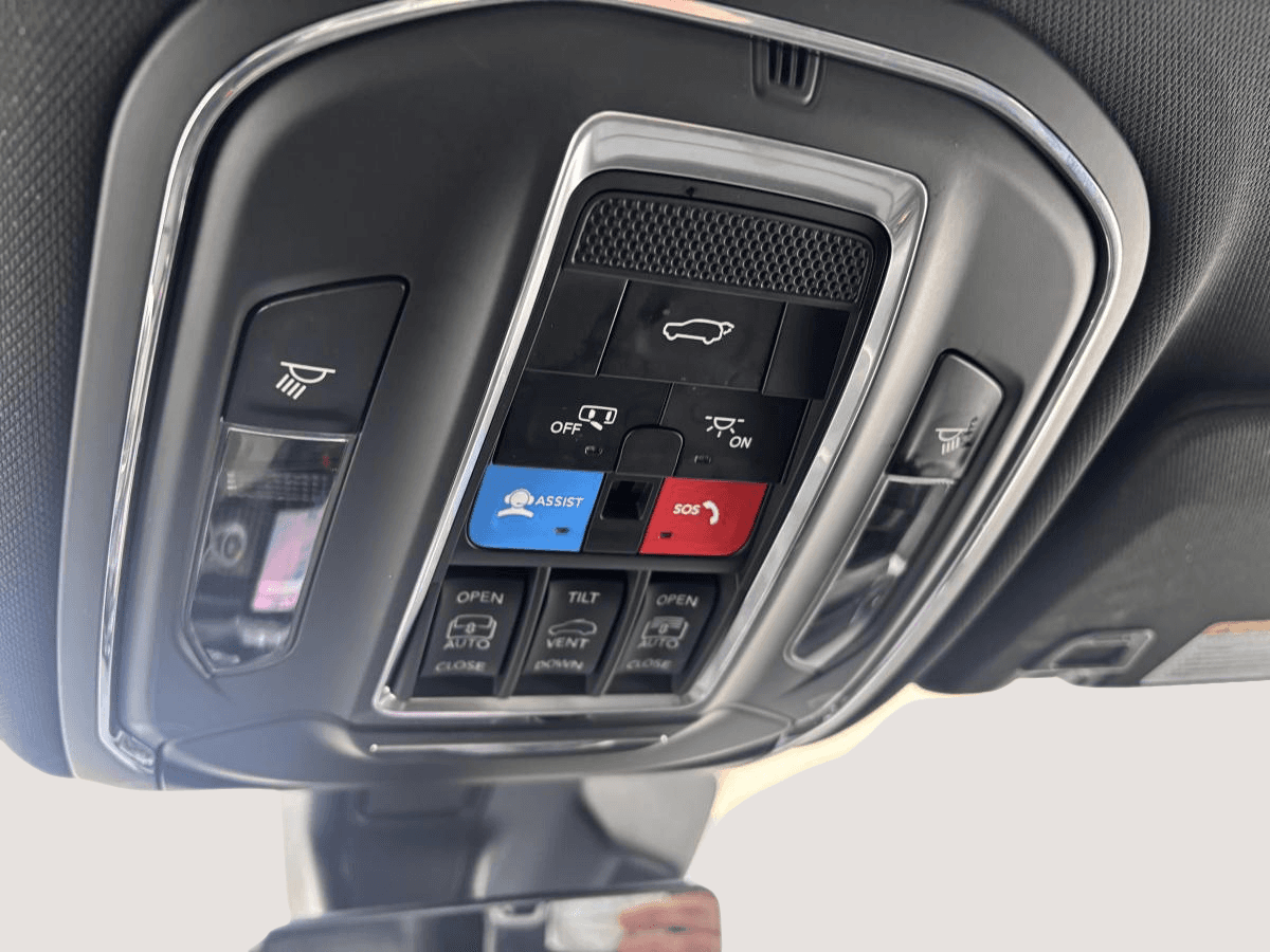 Jeep Grand Cherokee L 2024 — photo 18
