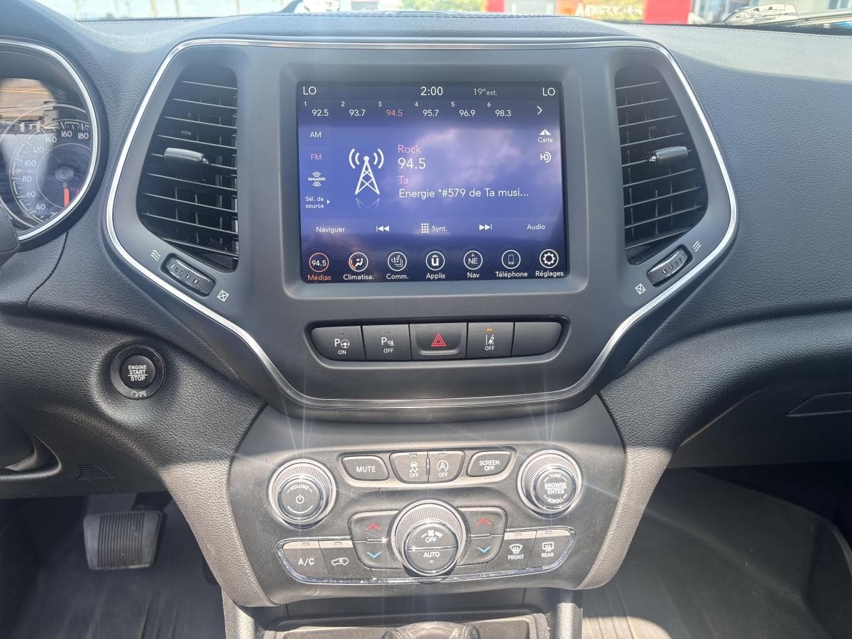 Jeep Cherokee 2023 — photo 10