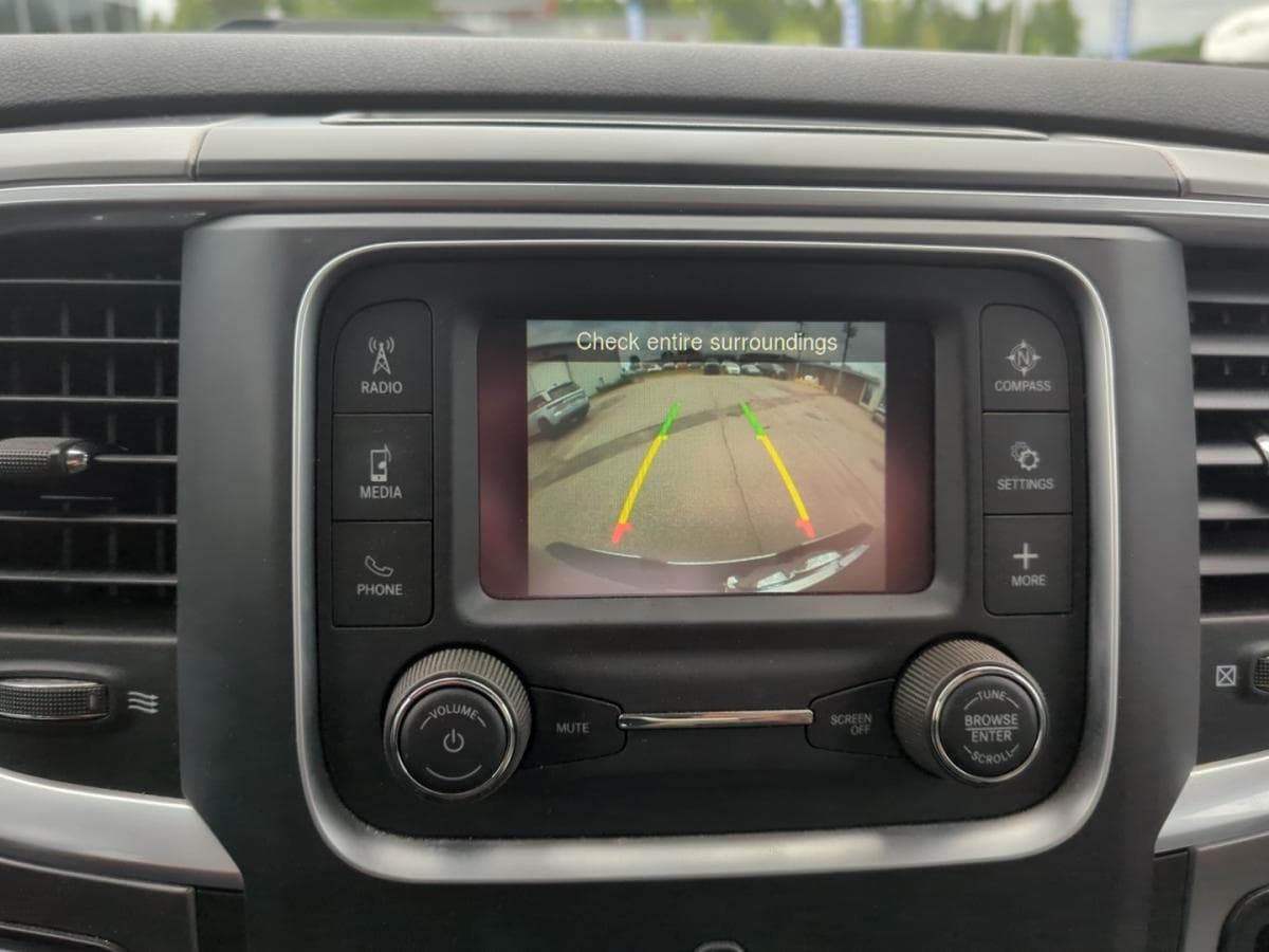 RAM 1500 Classic 2023 — photo 18