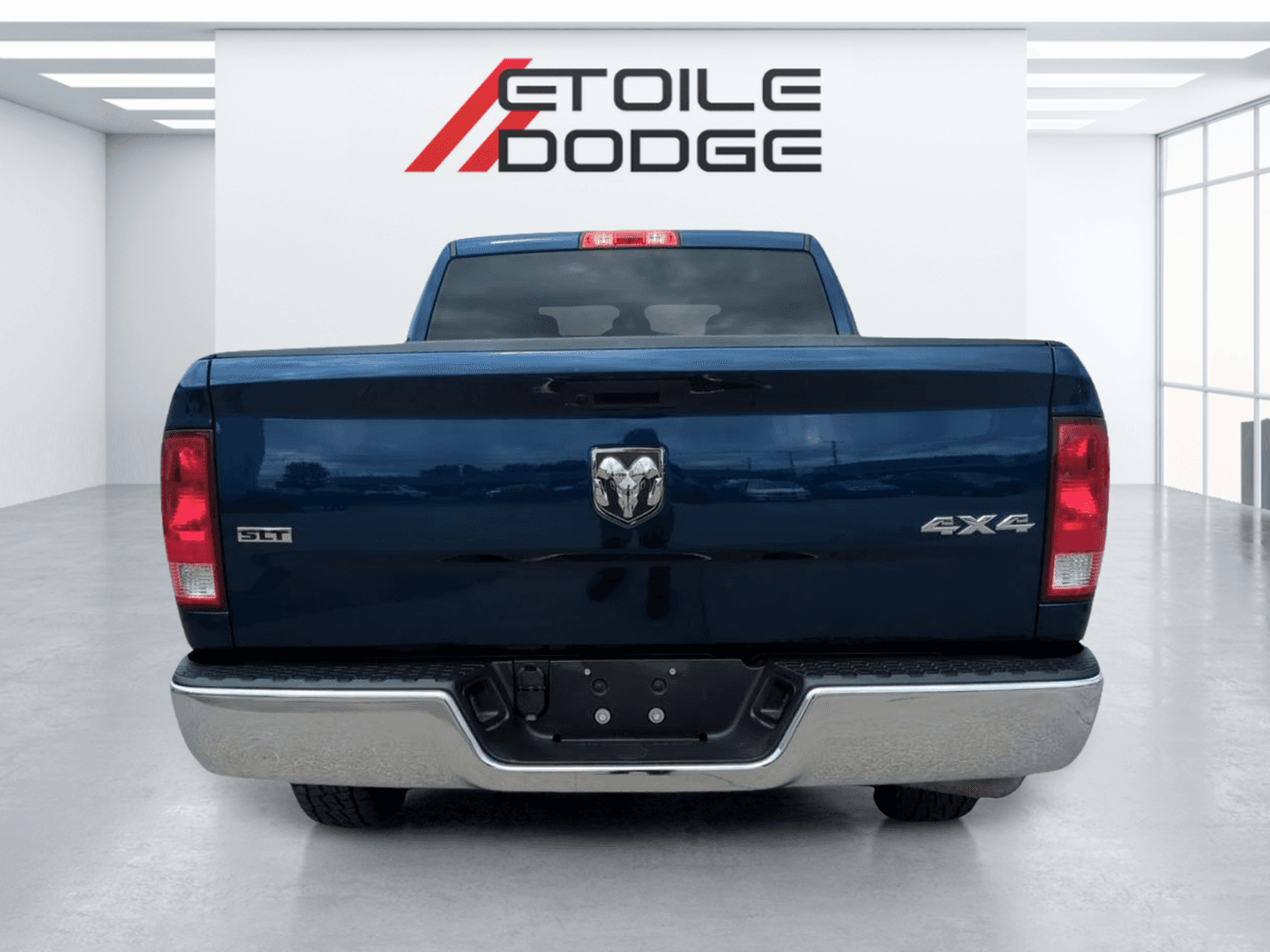 RAM 1500 Classic 2023 — photo 4