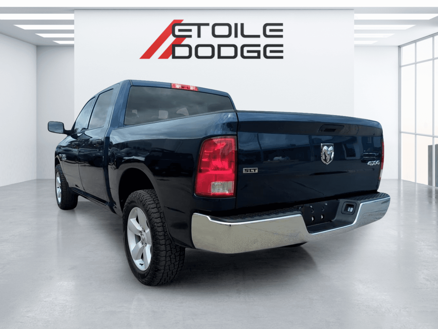 RAM 1500 Classic 2023 — photo 5