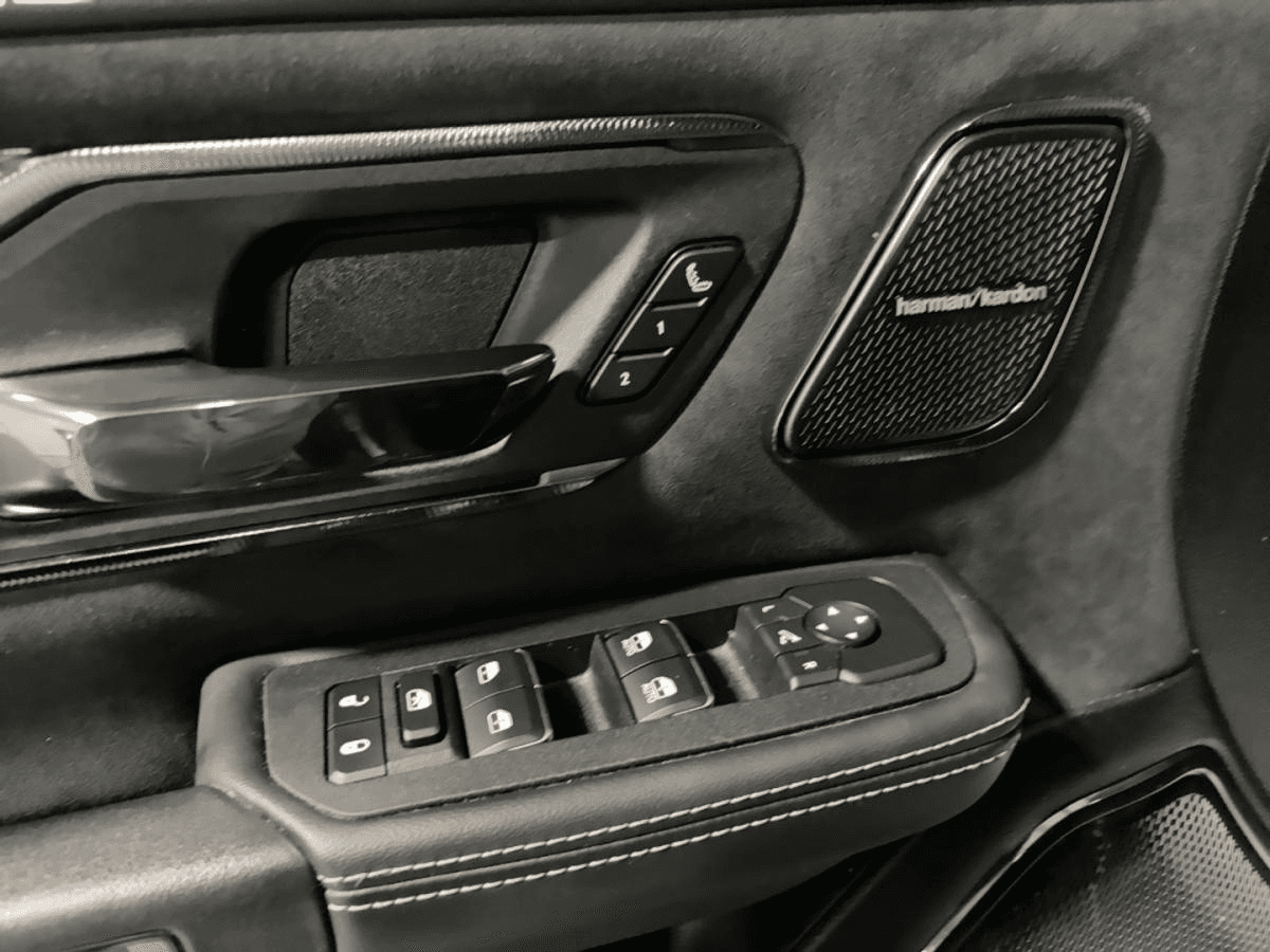 RAM 1500 2025 — photo 10