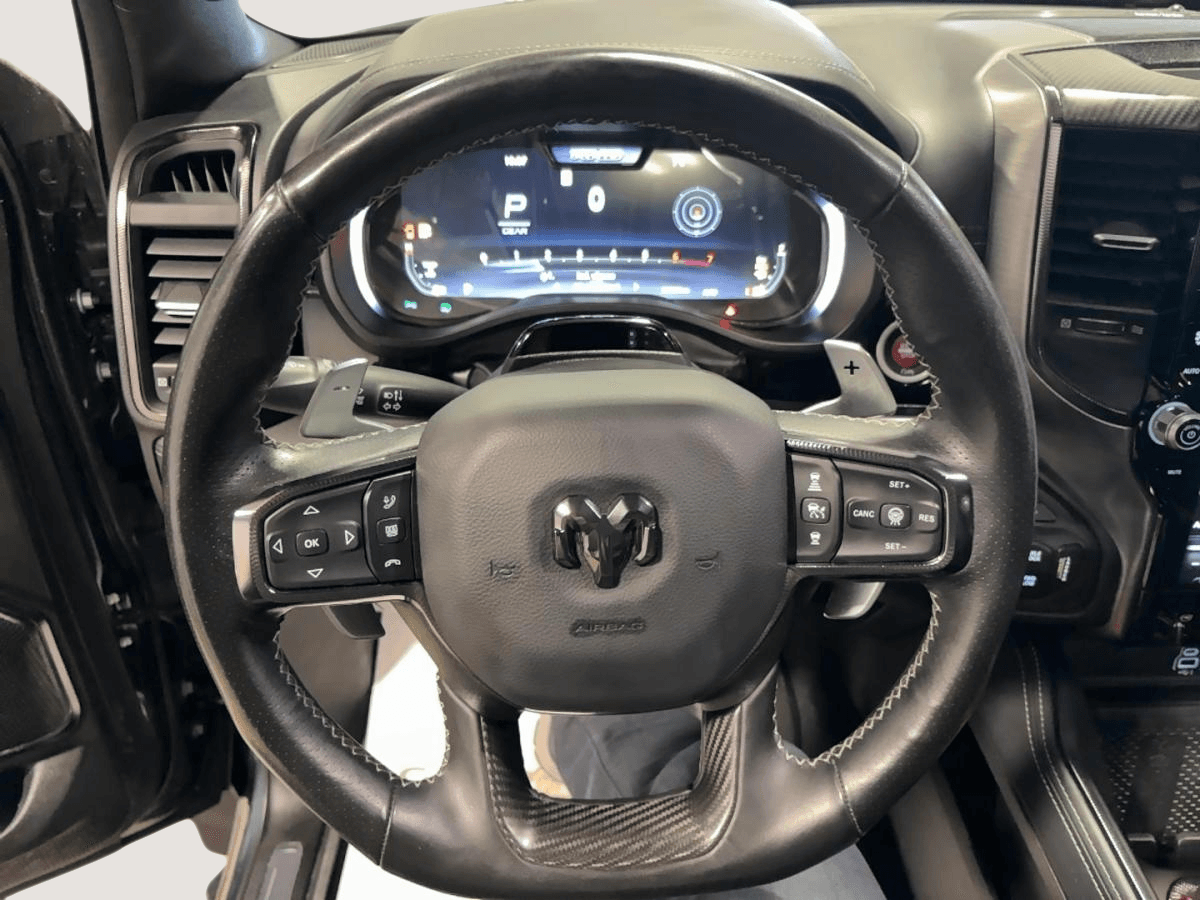 RAM 1500 2025 — photo 11
