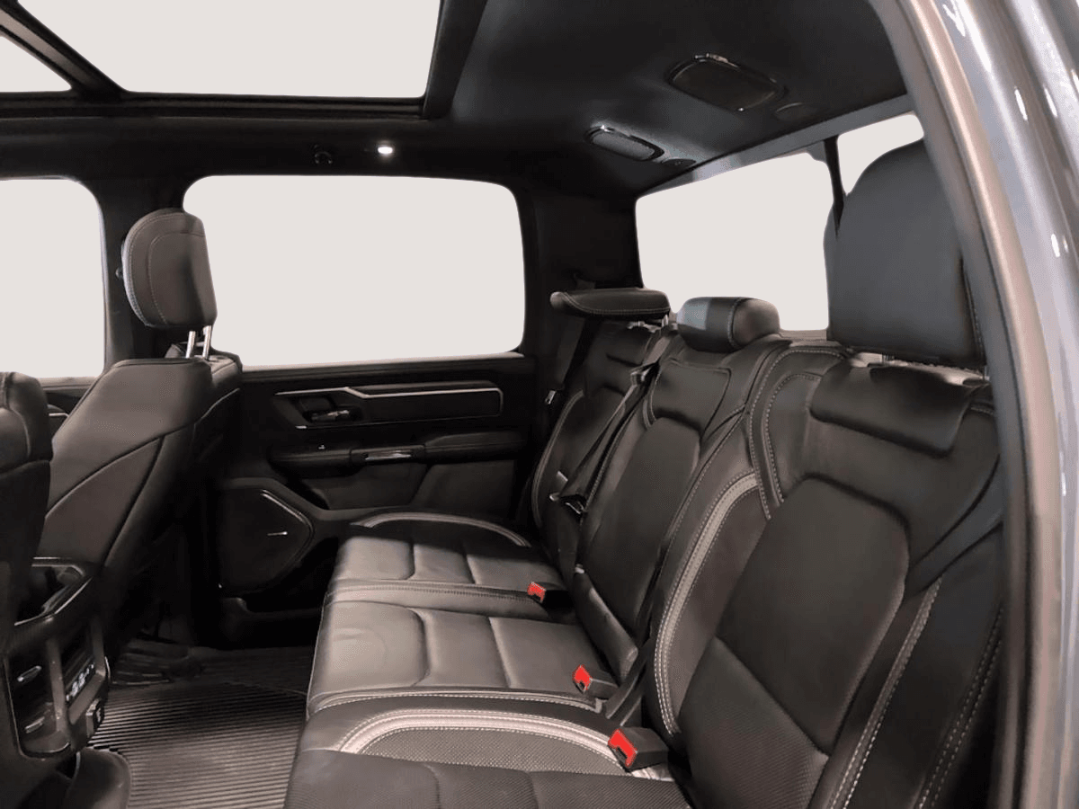 RAM 1500 2025 — photo 15