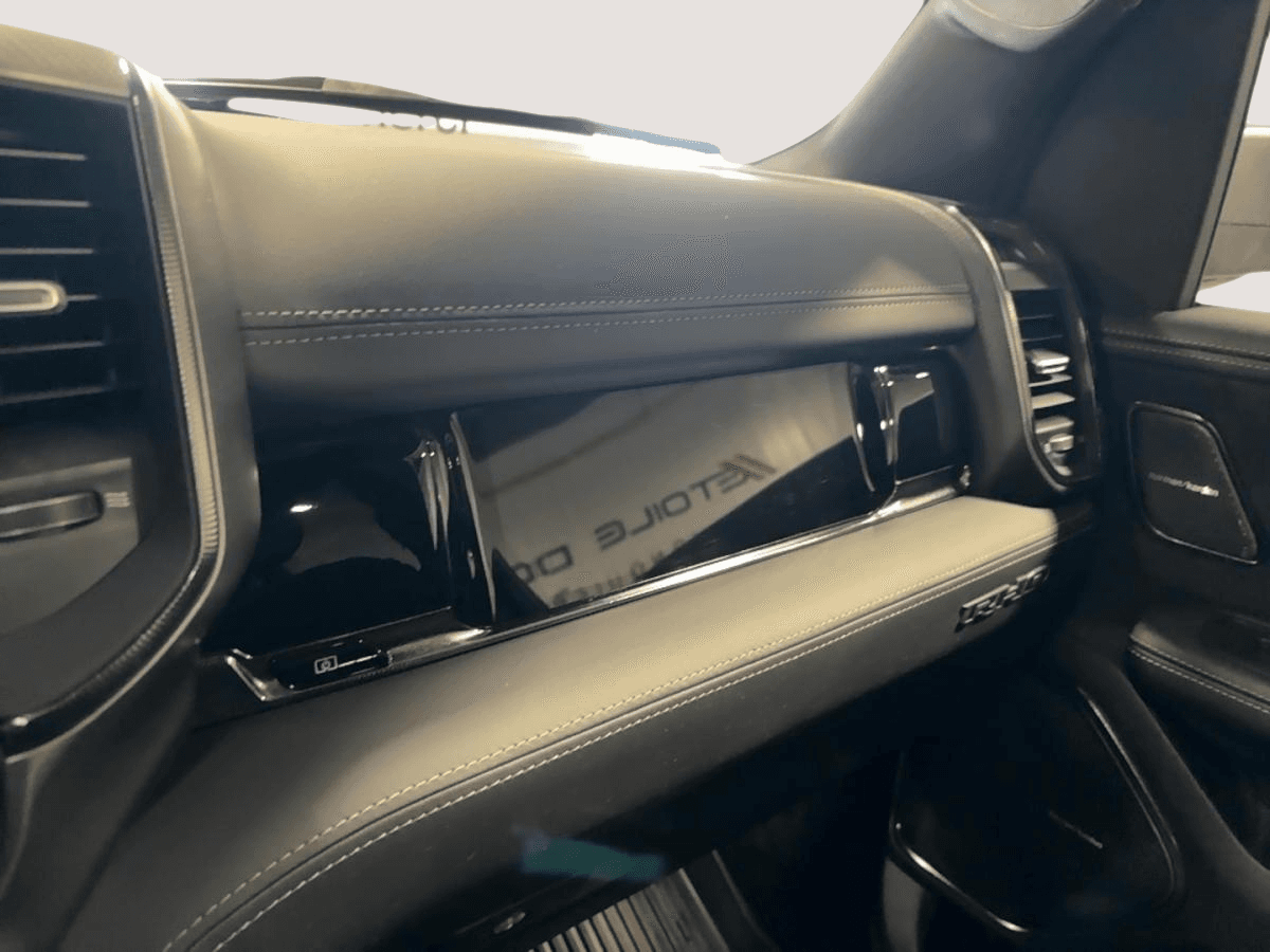 RAM 1500 2025 — photo 19