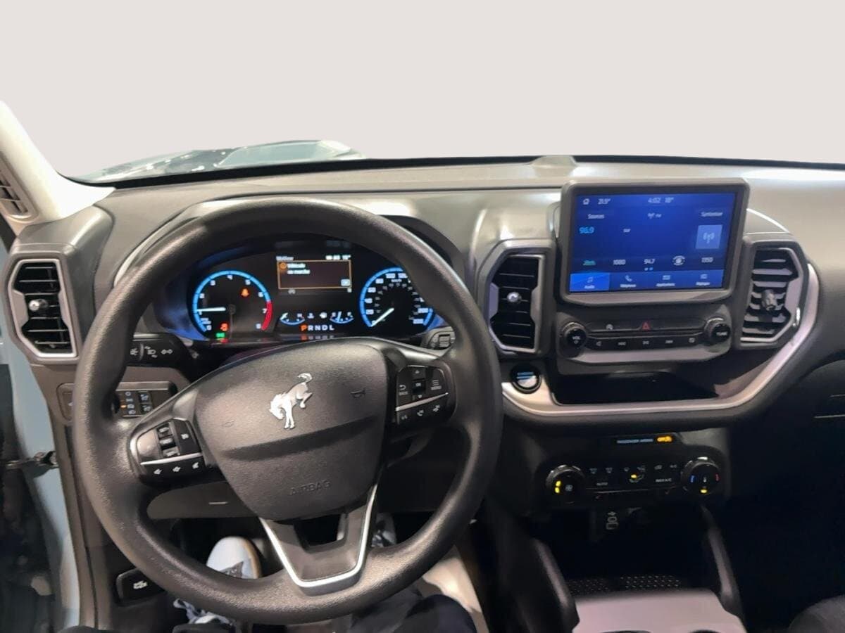 Ford Bronco Sport 2023 — photo 10
