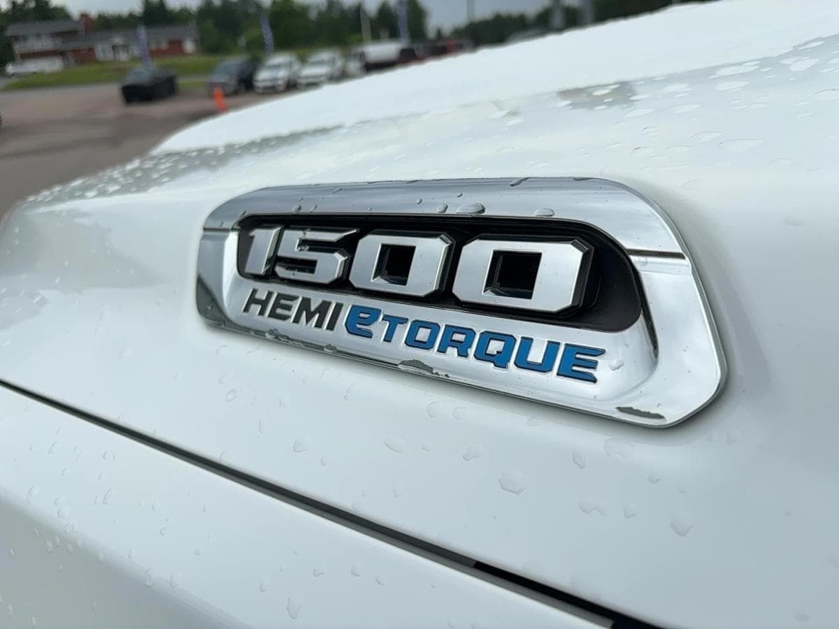 RAM 1500 2023 — photo 6