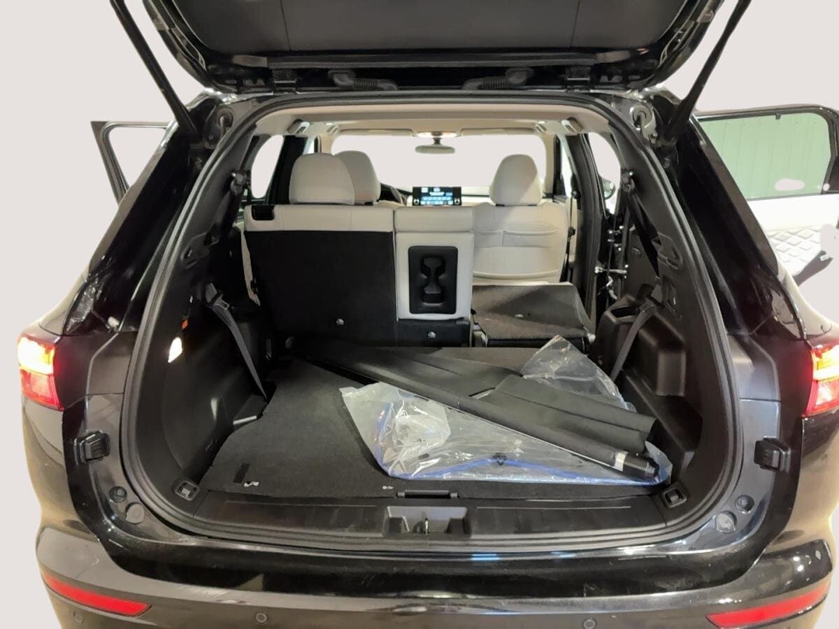 Mitsubishi Outlander PHEV 2023 — photo 18