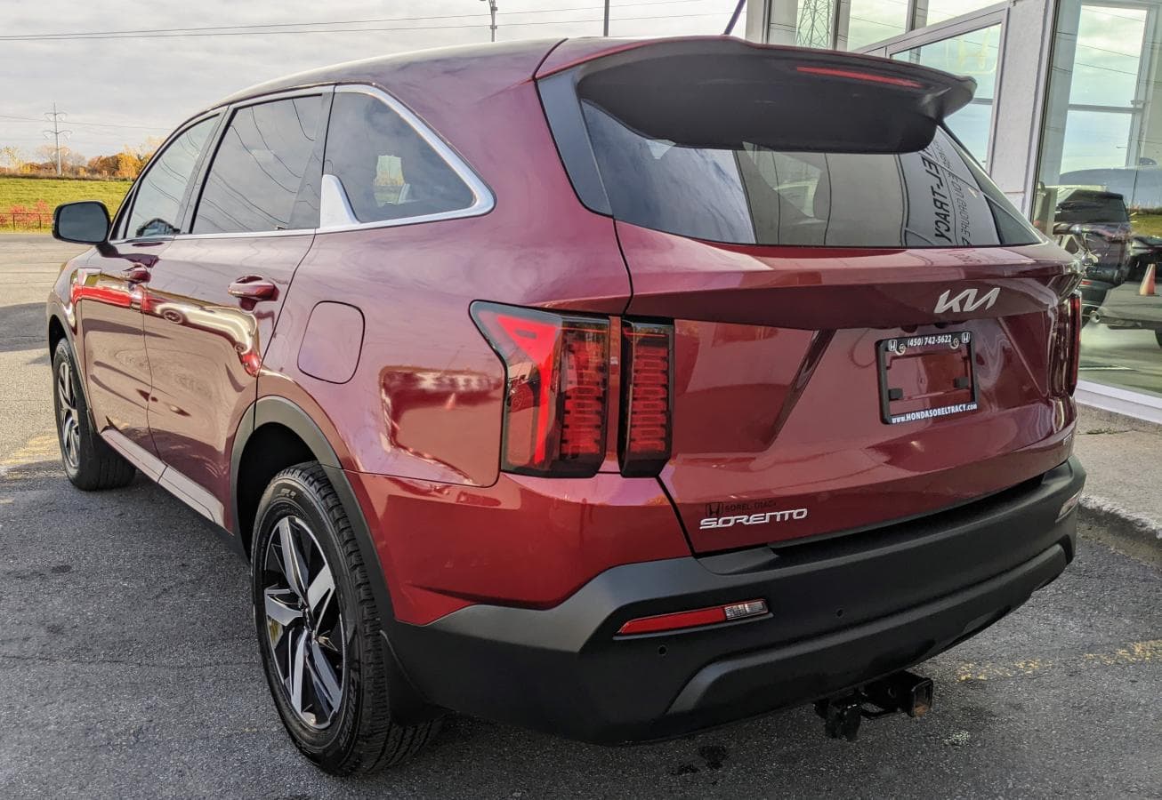 Kia Sorento 2023 — photo 3