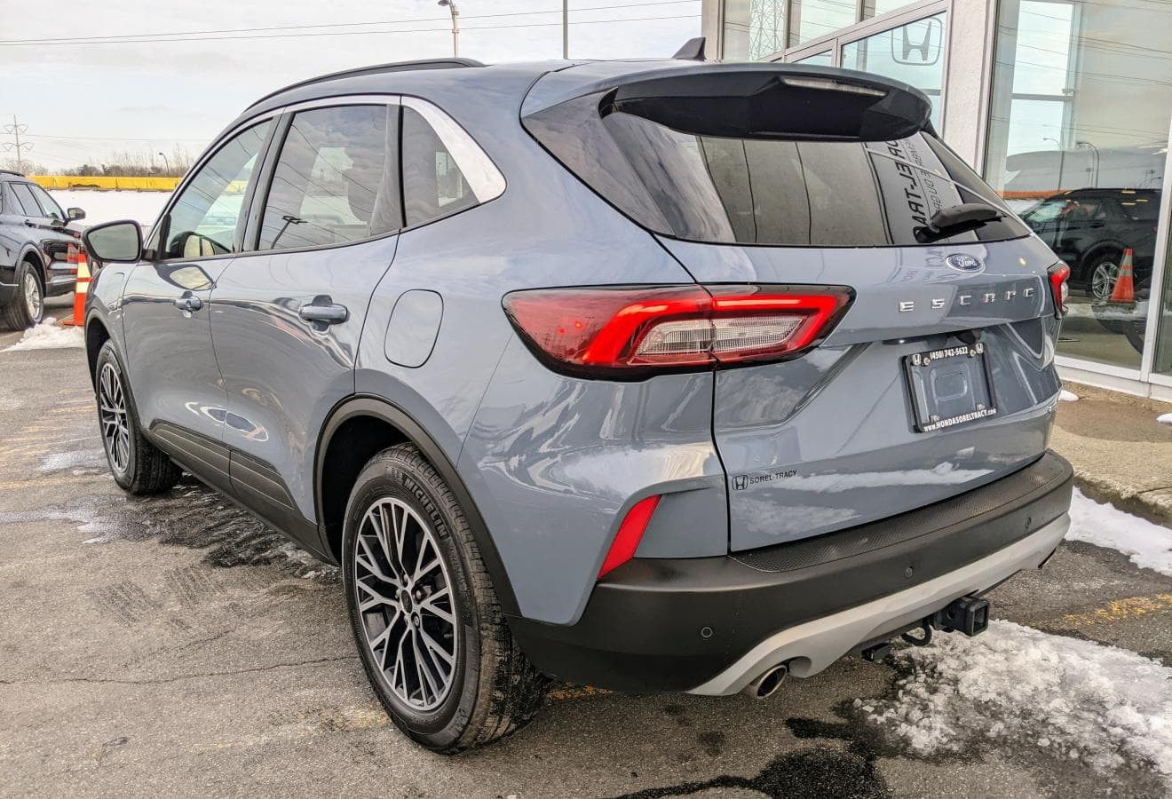 Ford Escape Plug-in Hybrid 2024 — photo 4