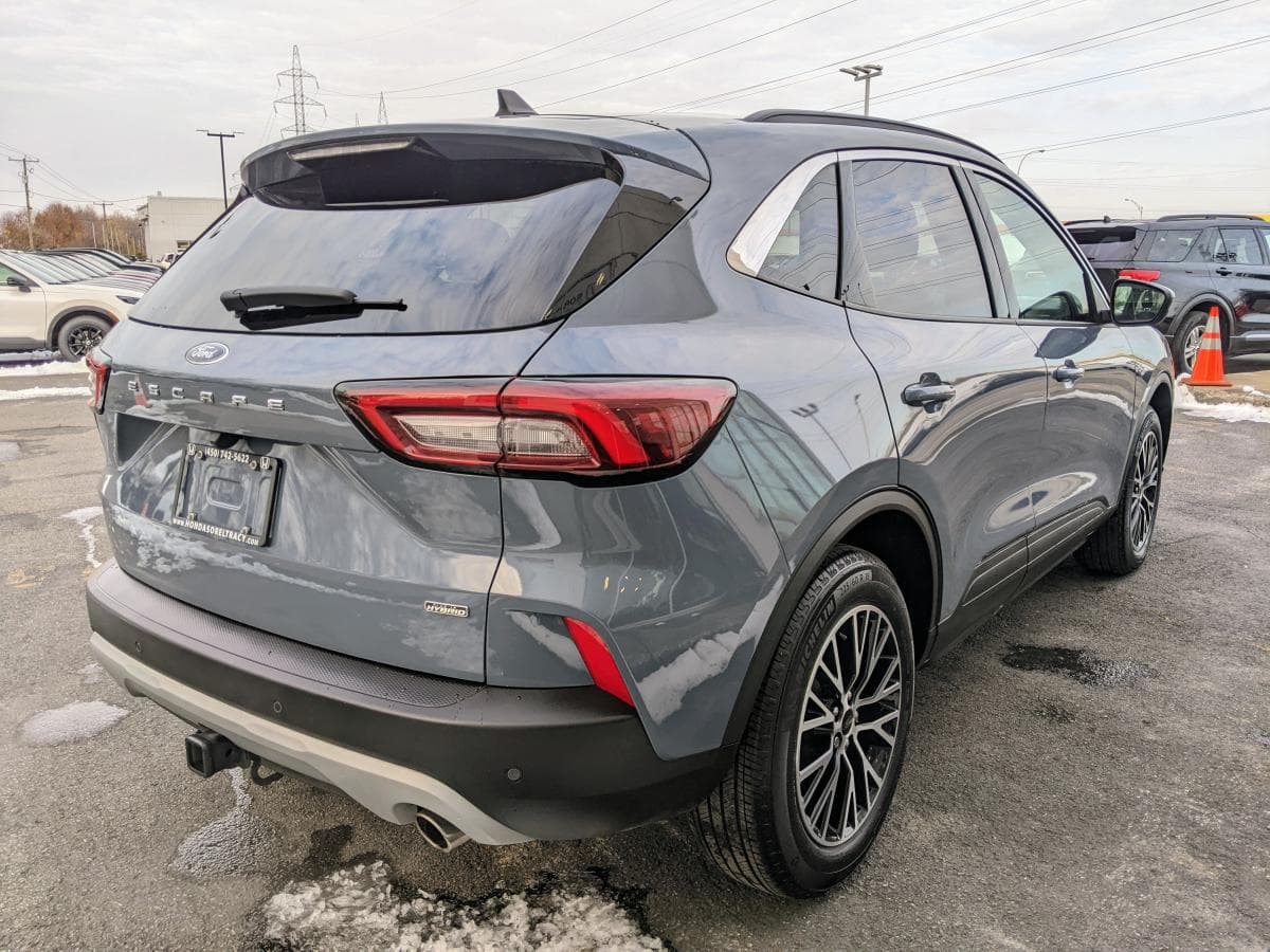 Ford Escape Plug-in Hybrid 2024 — photo 6