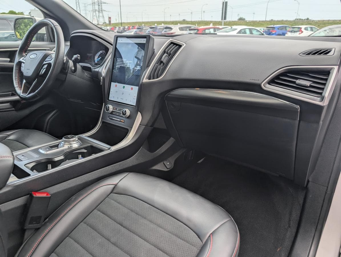 Ford Edge 2023 — photo 18
