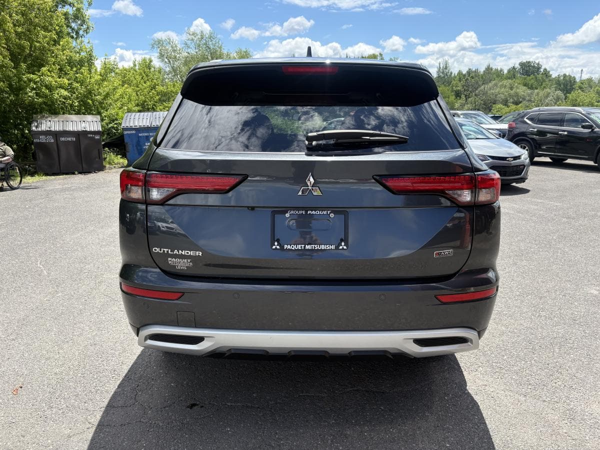 Mitsubishi Outlander 2024 — photo 6